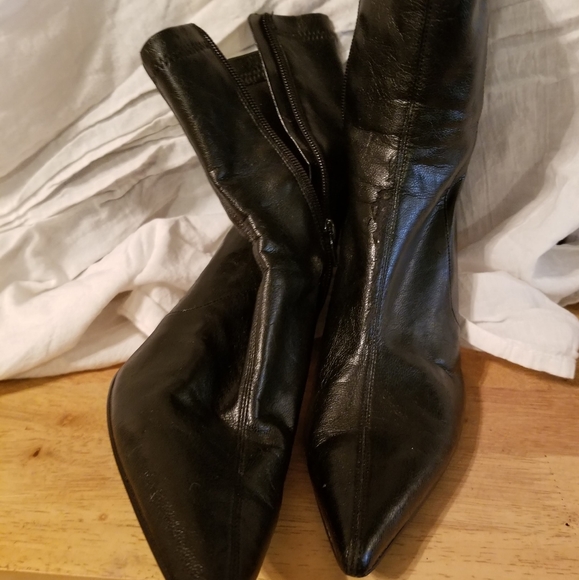 Wicked, witchy, pointy toe boots